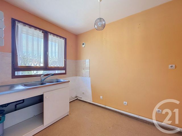Appartement F2 à vendre - 2 pièces - 38.98 m2 - MONTEREAU FAULT YONNE - 77 - ILE-DE-FRANCE - Century 21 Martinot Immobilier