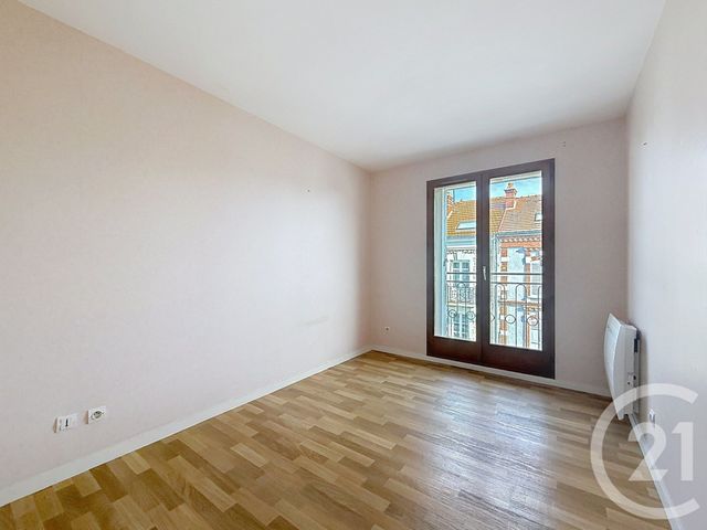 Appartement F2 à vendre - 2 pièces - 38.98 m2 - MONTEREAU FAULT YONNE - 77 - ILE-DE-FRANCE - Century 21 Martinot Immobilier