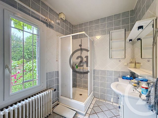 Appartement F3 à vendre - 3 pièces - 70.21 m2 - MONTEREAU FAULT YONNE - 77 - ILE-DE-FRANCE - Century 21 Martinot Immobilier