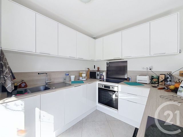 maison à vendre - 4 pièces - 78.2 m2 - MONTEREAU FAULT YONNE - 77 - ILE-DE-FRANCE - Century 21 Martinot Immobilier