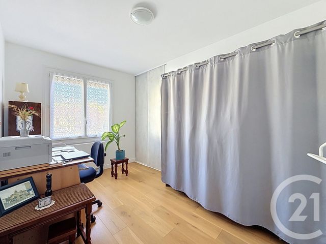 maison à vendre - 4 pièces - 78.2 m2 - MONTEREAU FAULT YONNE - 77 - ILE-DE-FRANCE - Century 21 Martinot Immobilier