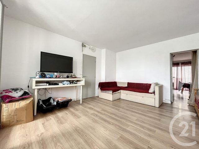 Appartement F3 à vendre - 3 pièces - 72.0 m2 - MONTEREAU FAULT YONNE - 77 - ILE-DE-FRANCE - Century 21 Martinot Immobilier