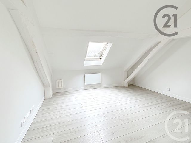 Appartement F4 à louer - 3 pièces - 71.47 m2 - FORGES - 77 - ILE-DE-FRANCE - Century 21 Martinot Immobilier