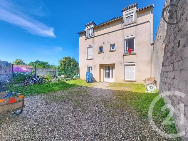 Appartement F1 à louer - 2 pièces - 25.0 m2 - MONTEREAU FAULT YONNE - 77 - ILE-DE-FRANCE - Century 21 Martinot Immobilier